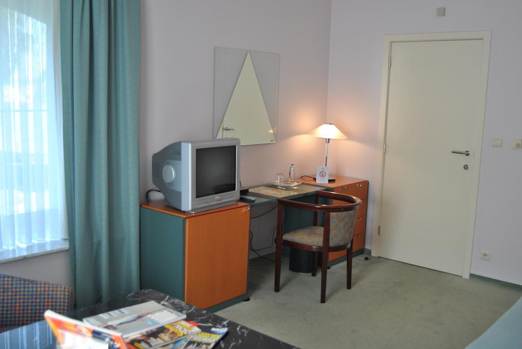 Greenpark Hotel Sint-Pieters-Leeuw Quarto foto