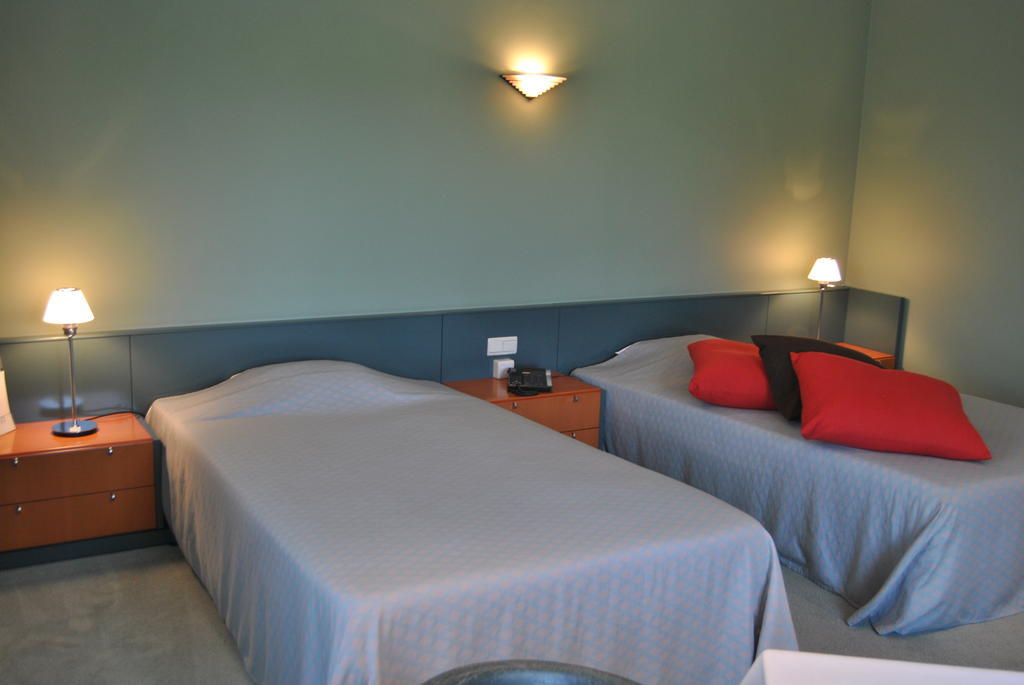 Greenpark Hotel Sint-Pieters-Leeuw Quarto foto