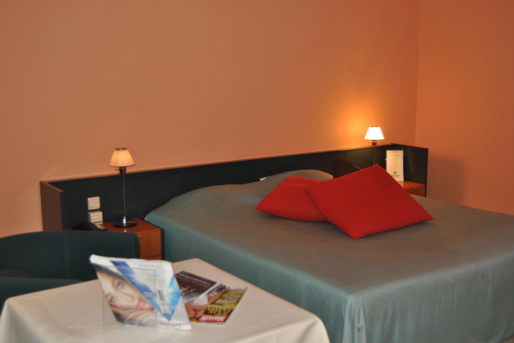 Greenpark Hotel Sint-Pieters-Leeuw Quarto foto